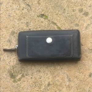 Coach Black Leather Lavender Lining Zip Around Wallet